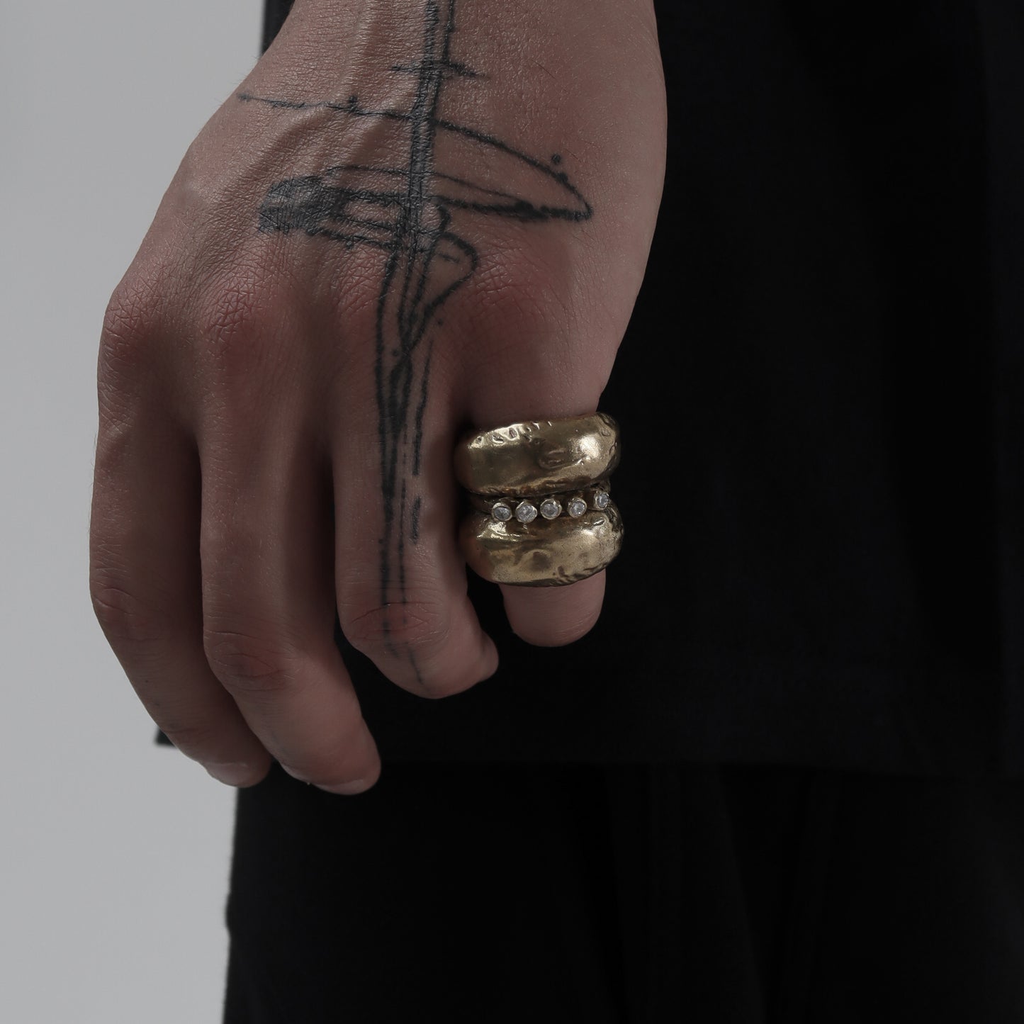 SET OF 3 / BRASS + WHITE