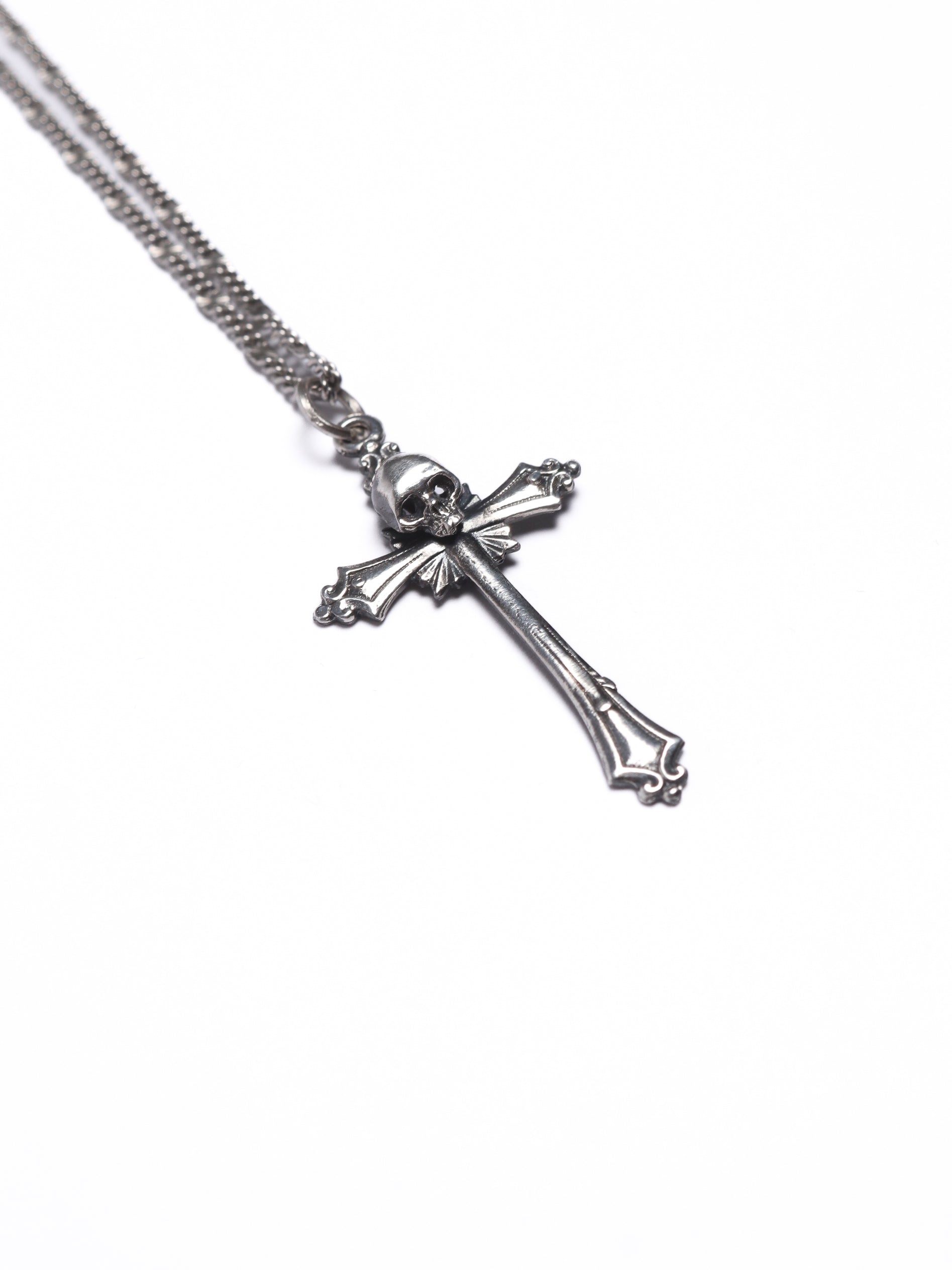 CROSS SKULL NECKLACE AW25