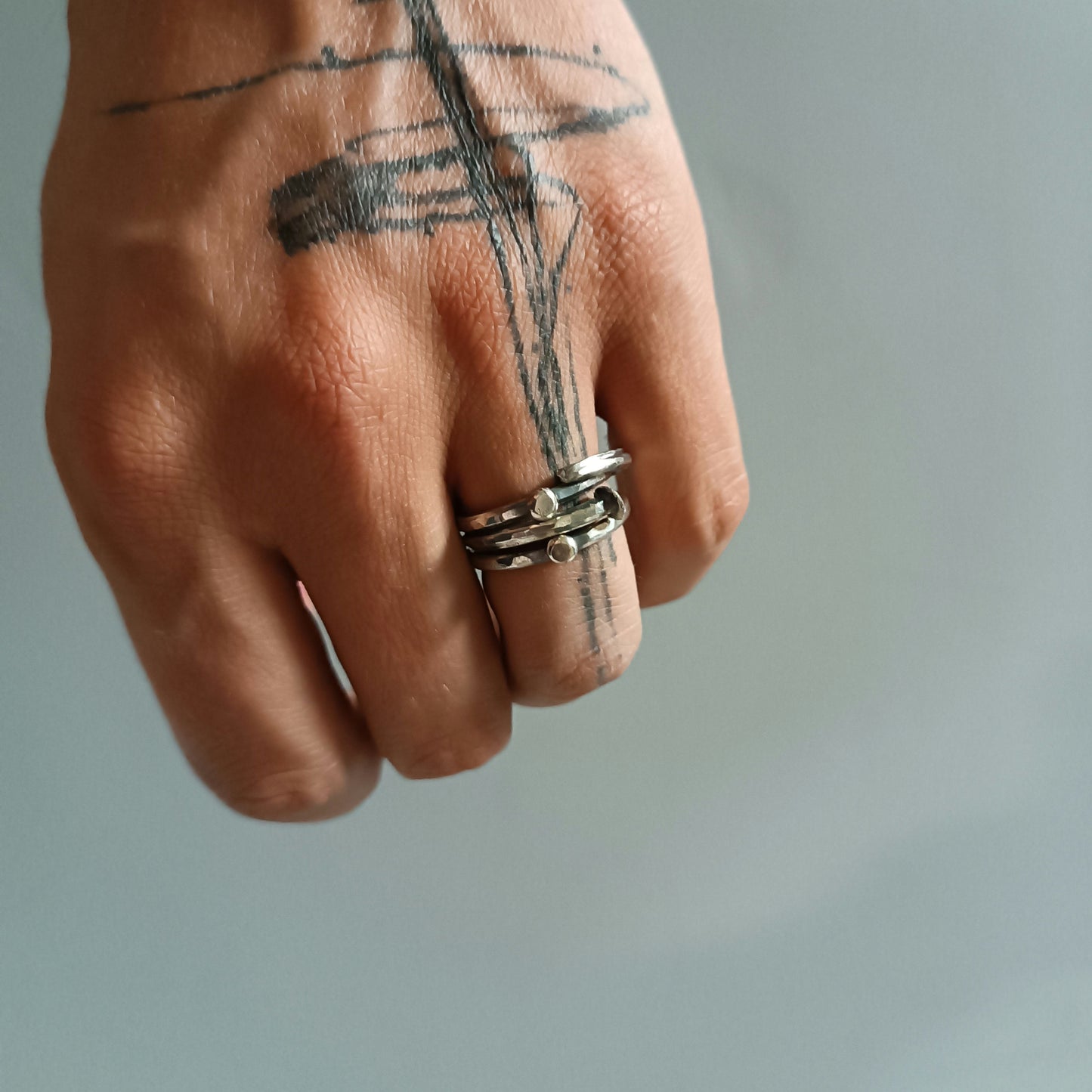 STACK OF 3 RINGS / HAMMERED