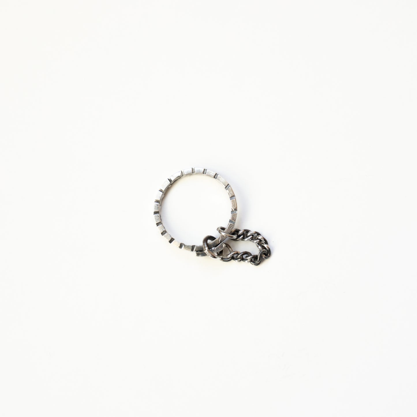 AW 26 // RING 4