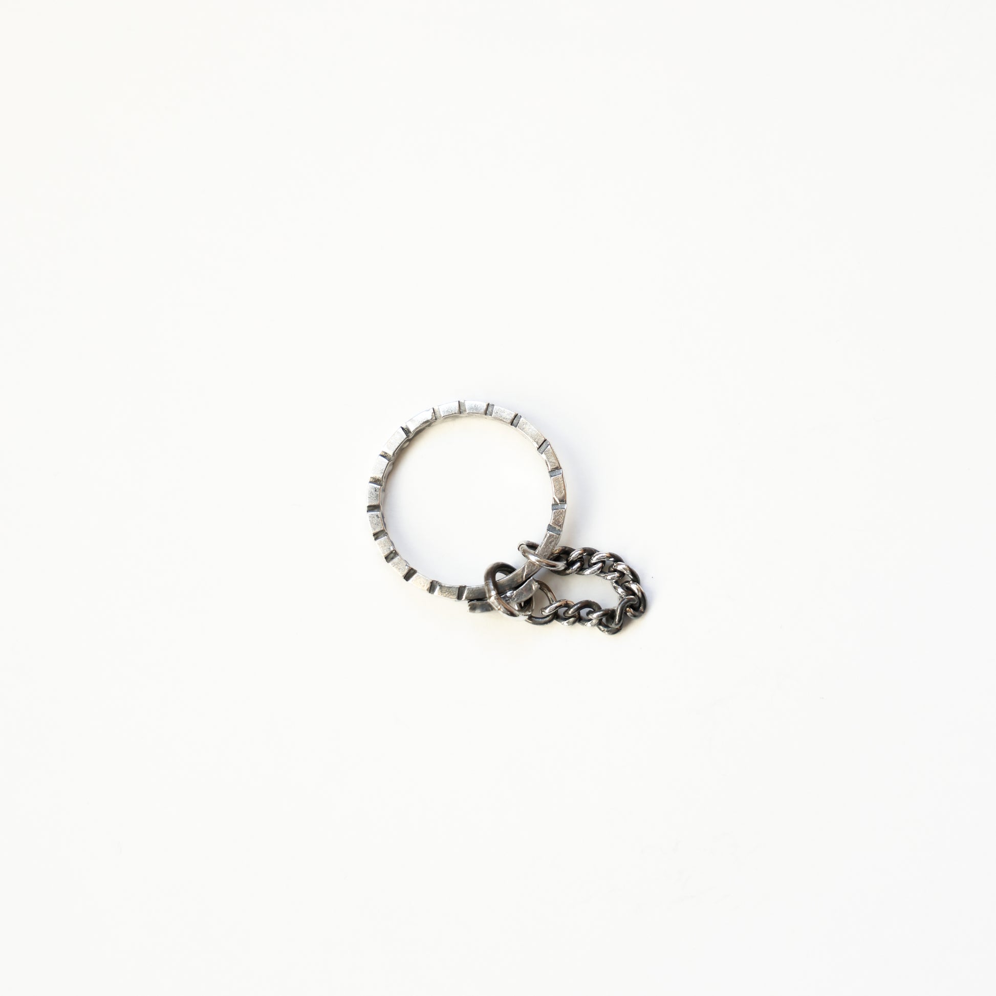 AW 26 // RING 4