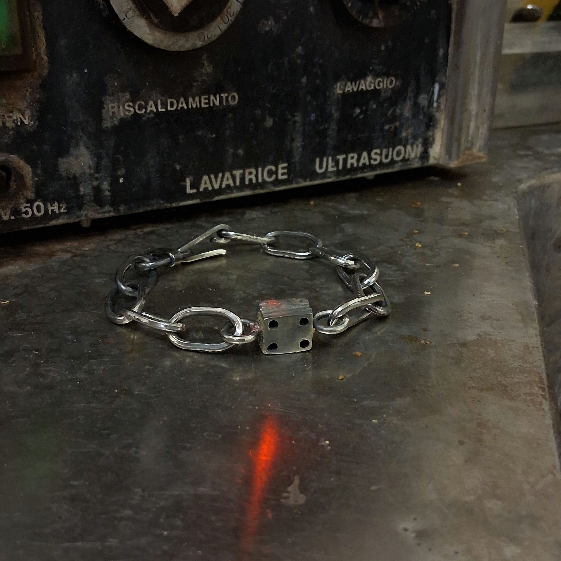 LUCKY BRACELET