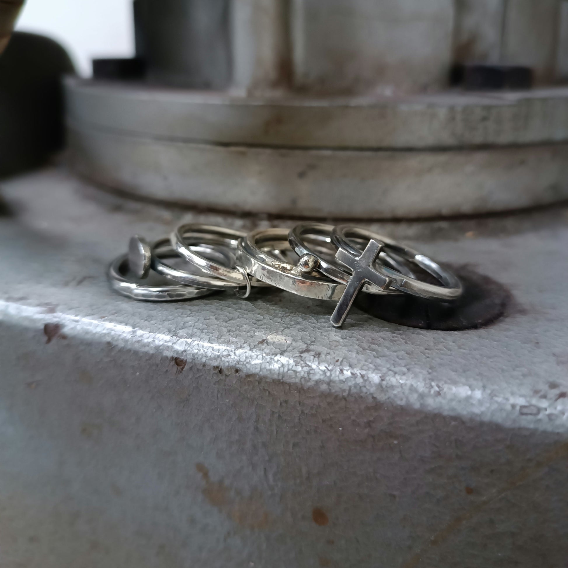 STACK OF 5 RINGS