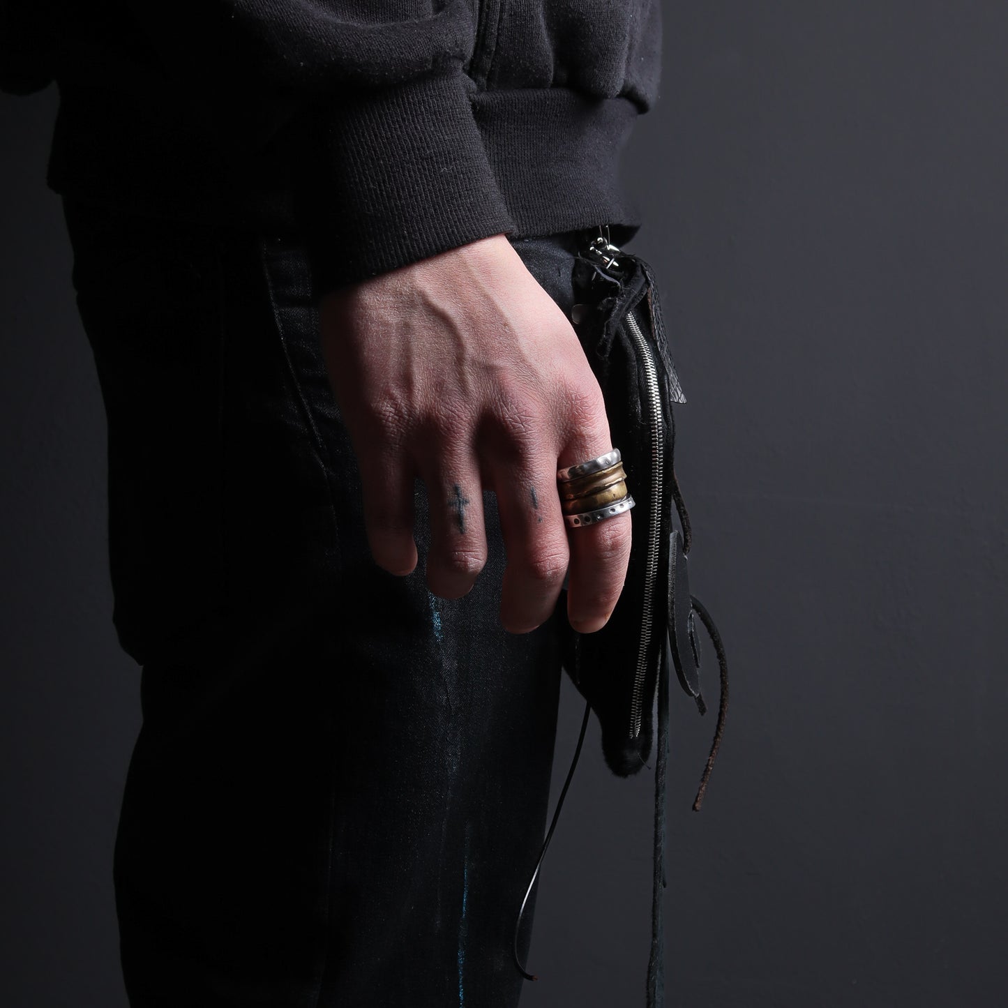 AW26 // RING 11