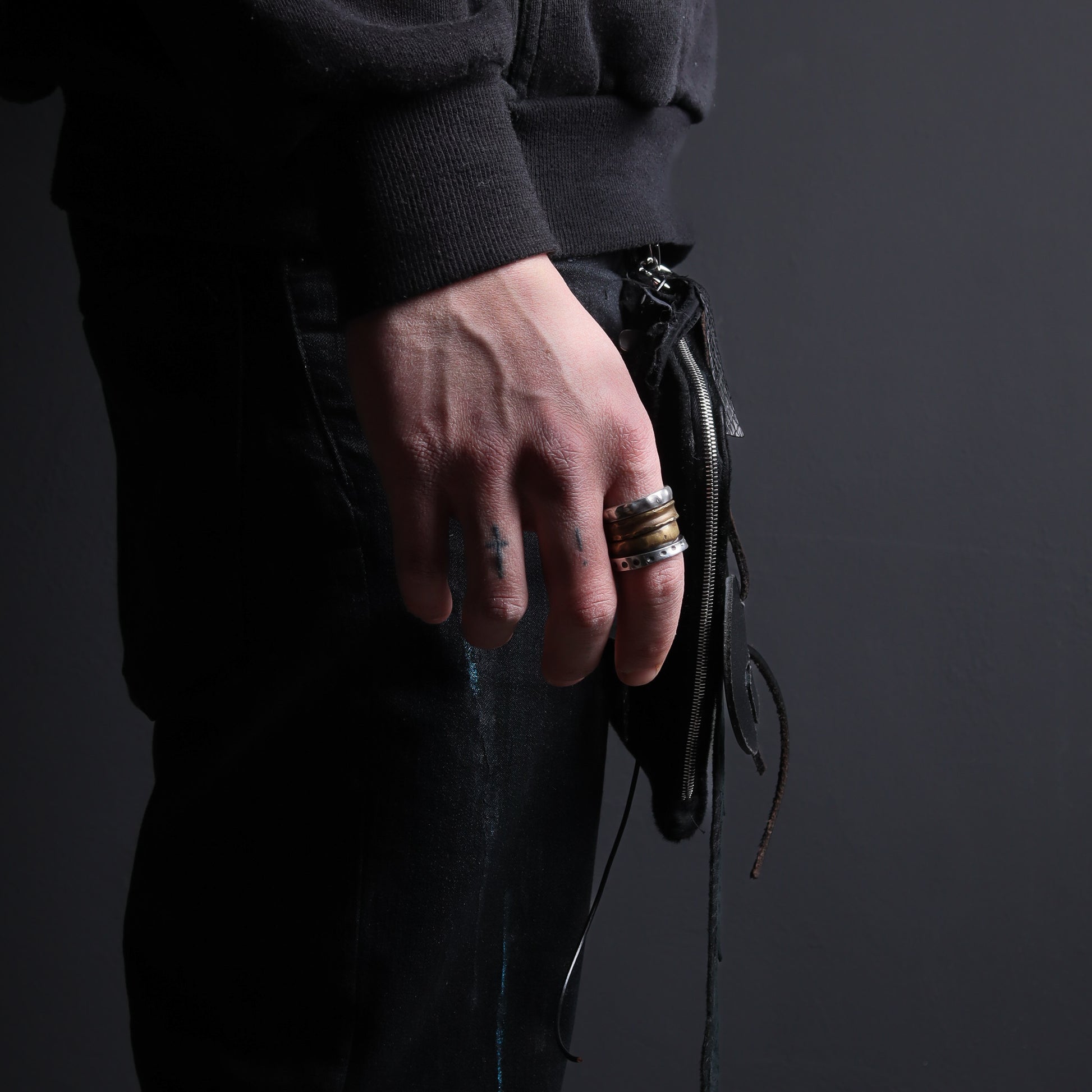 AW26 // RING 11