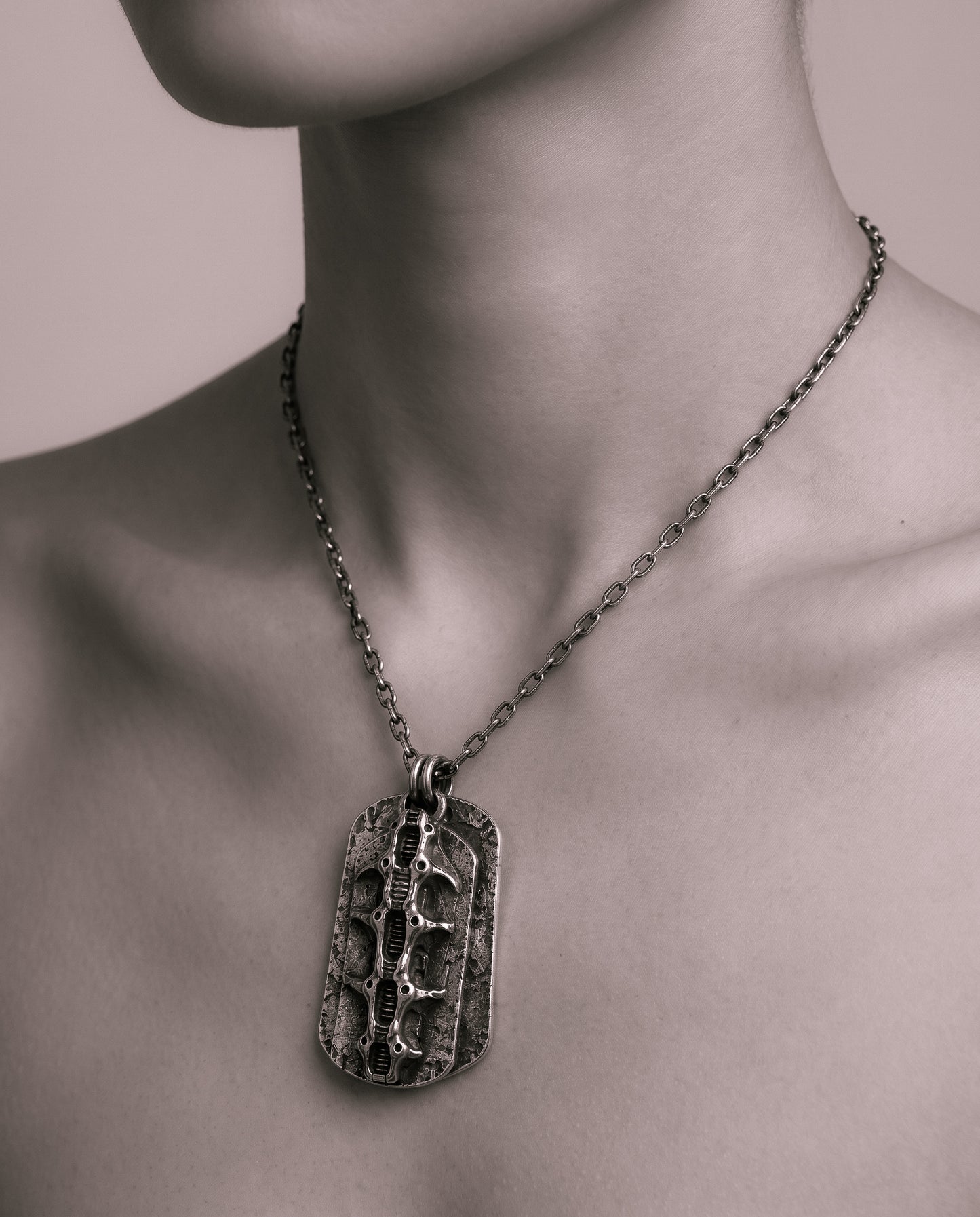 GEMINO NECKLACE